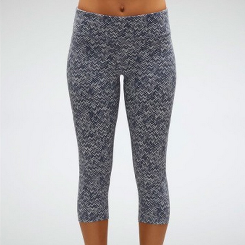 Zobha Printed Capri Legging